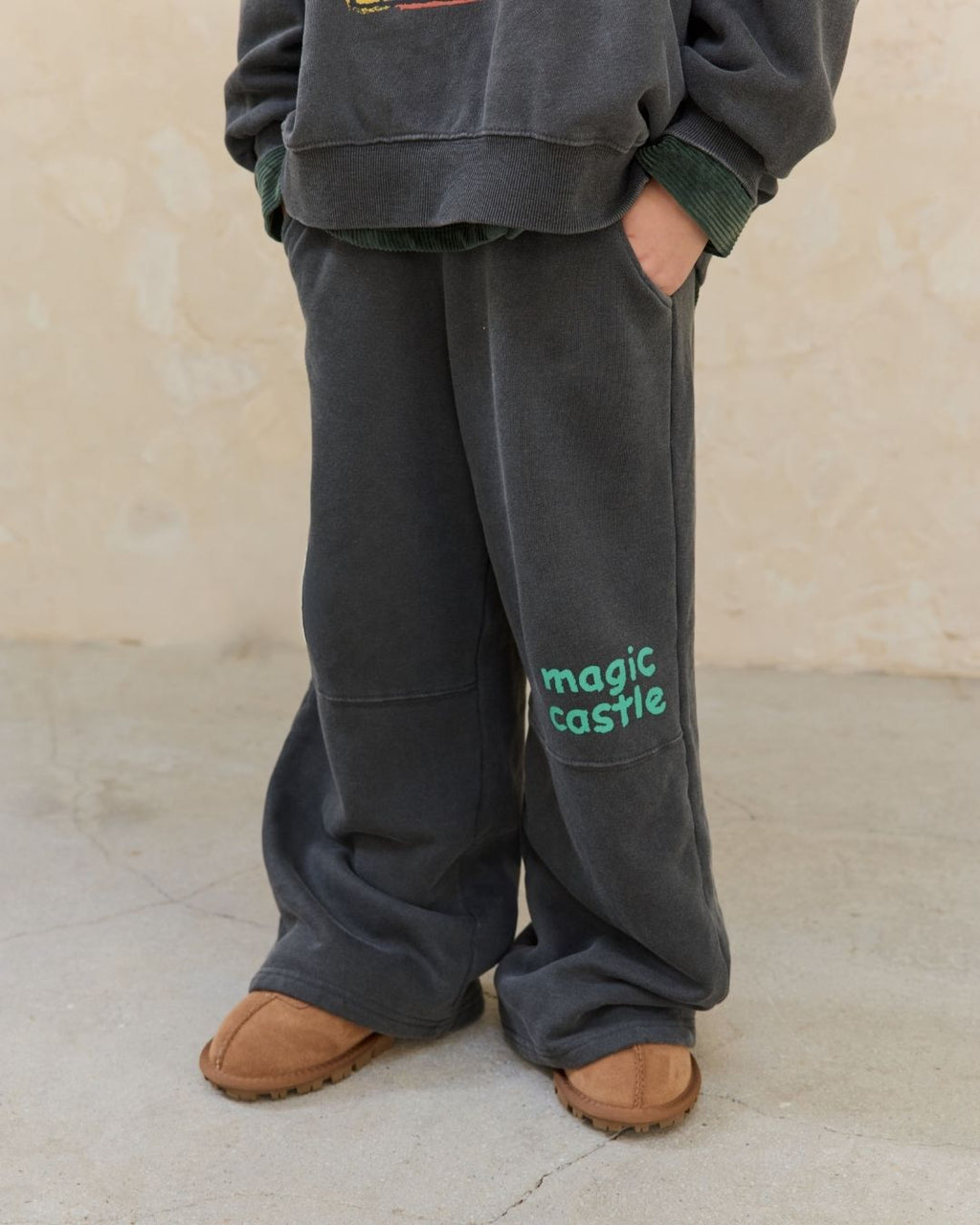 Pantaloni Black Castl